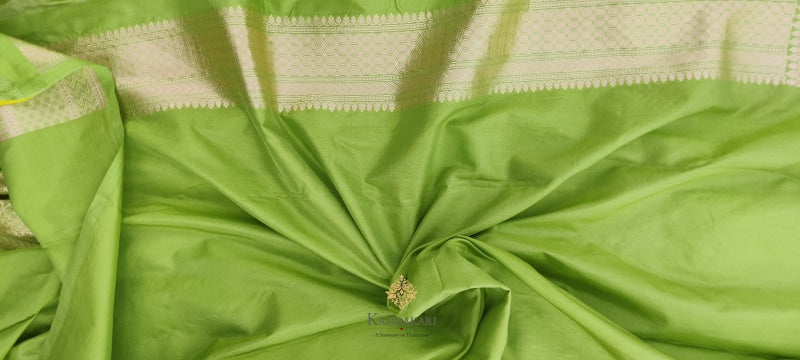Green Katan Silk Ganga-Jamuna Banarasi Handloom Saree Cutwork