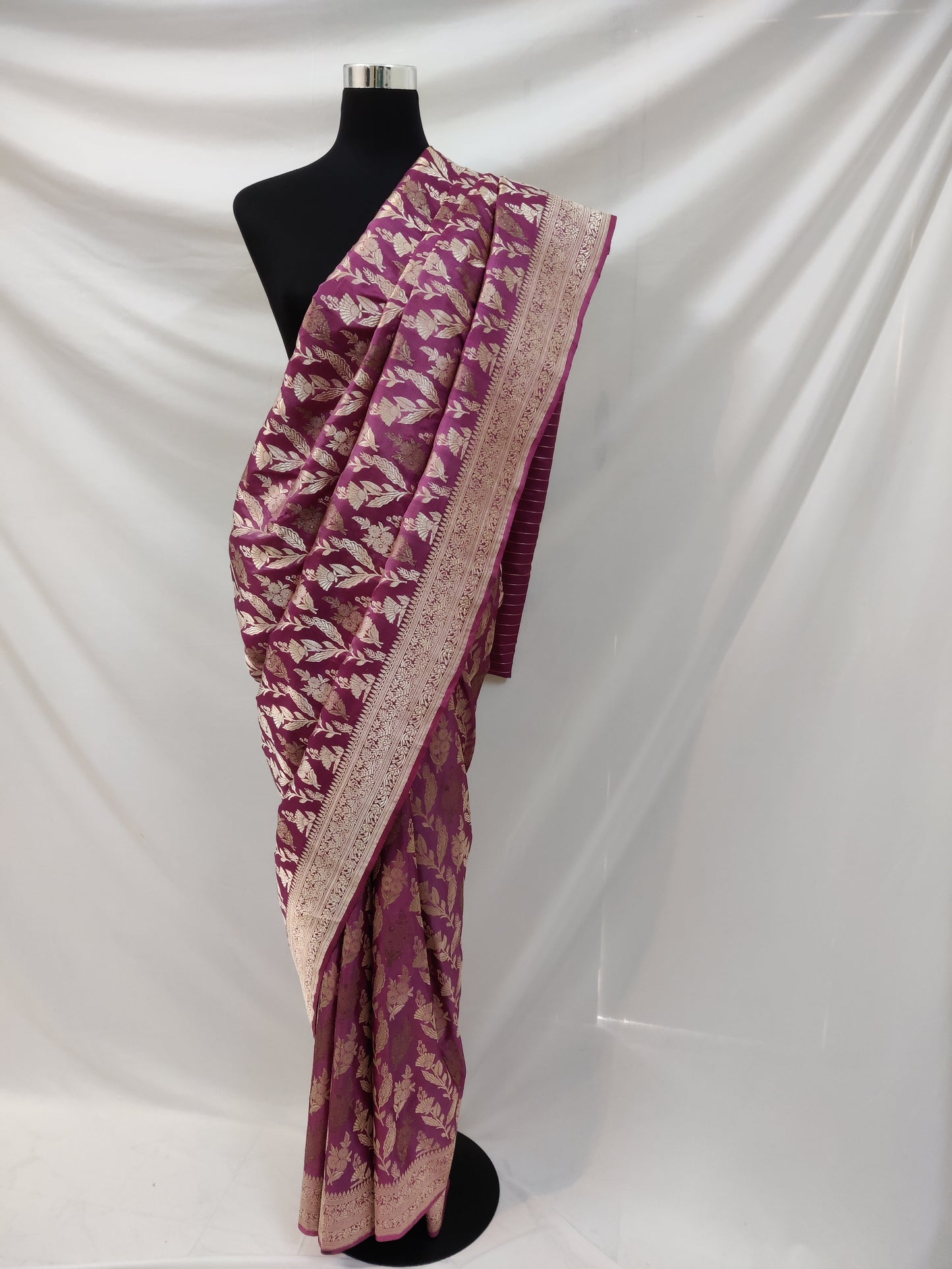 Mauve Banarasi Katan Silk Handloom Saree